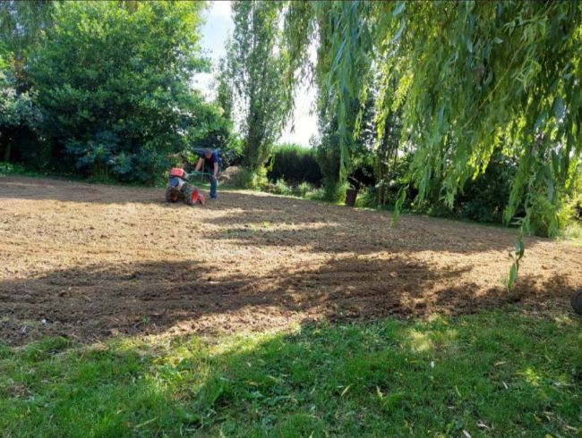 preparation-terrain-pour-pelouse